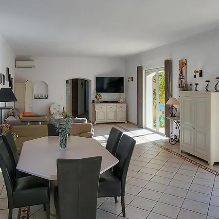 Gorgeous In Holiday home Fayence
